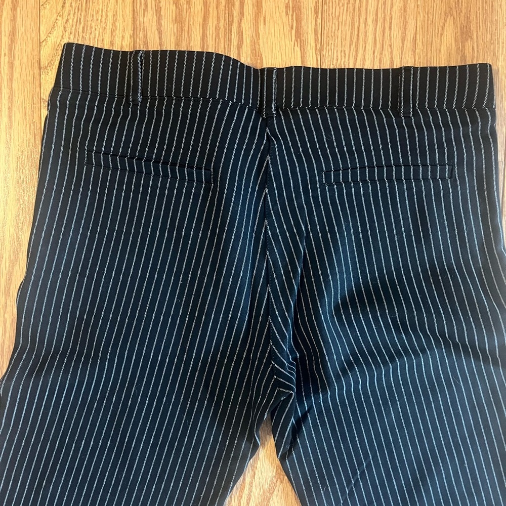 Pinstriped Dress pant Yoga pant - Picture 4 of 4